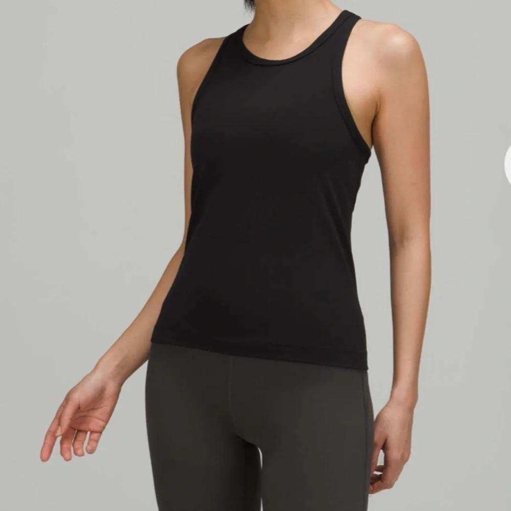 Lululemon I 6